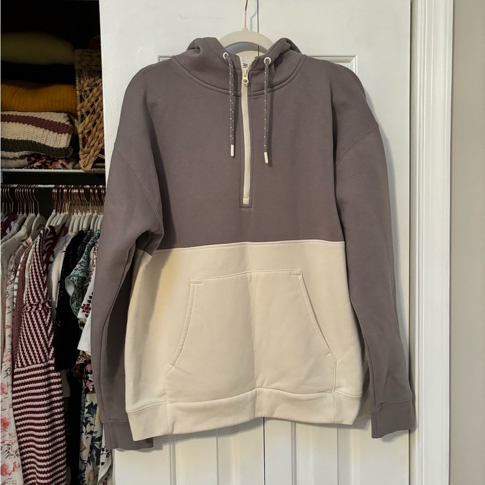 Stylish Two-Tone Half-Zip Hoodie